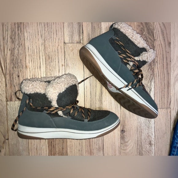 🔥NWOB🔥 Clarks® Cloudsteppers Breeze Glacier Women's 10 Winter Boots NEW - Picture 8 of 9